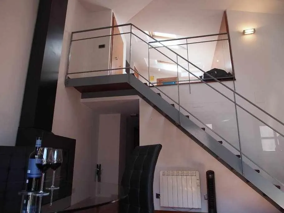 Modern Apt In Old Town W Cathedral Views ジローナ アパート