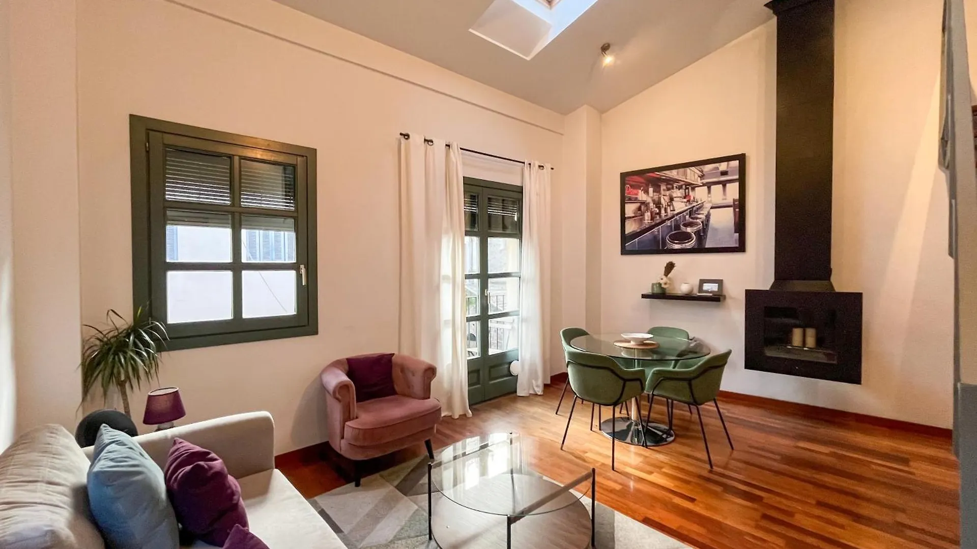 Modern Apt In Old Town W Cathedral Views ジローナ スペイン